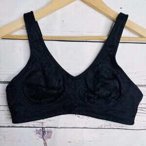 Breezies Black Lace Bra Underwire